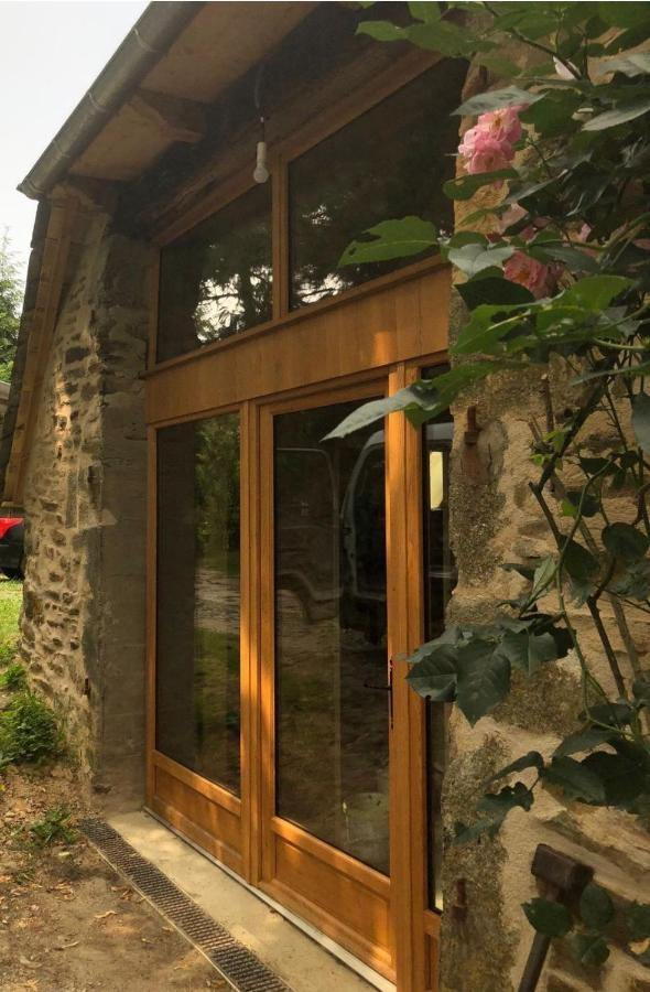 Gite Le Couderc De Coubisou, Grange Renovee Екстериор снимка